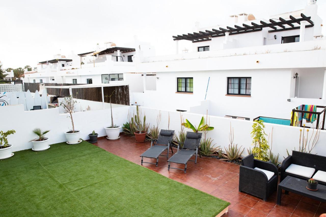 Surf Dream Surfhouse Hostel Corralejo Exterior foto