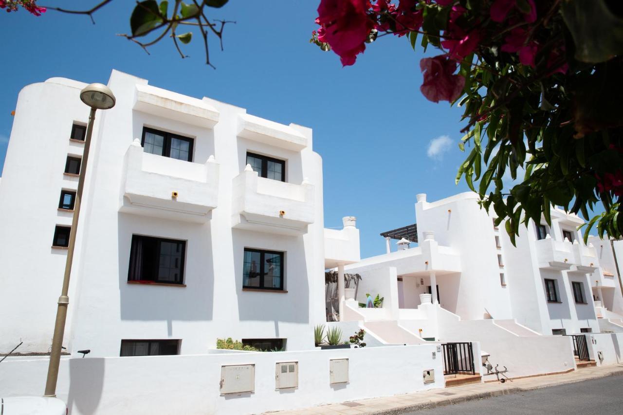 Surf Dream Surfhouse Hostel Corralejo Exterior foto