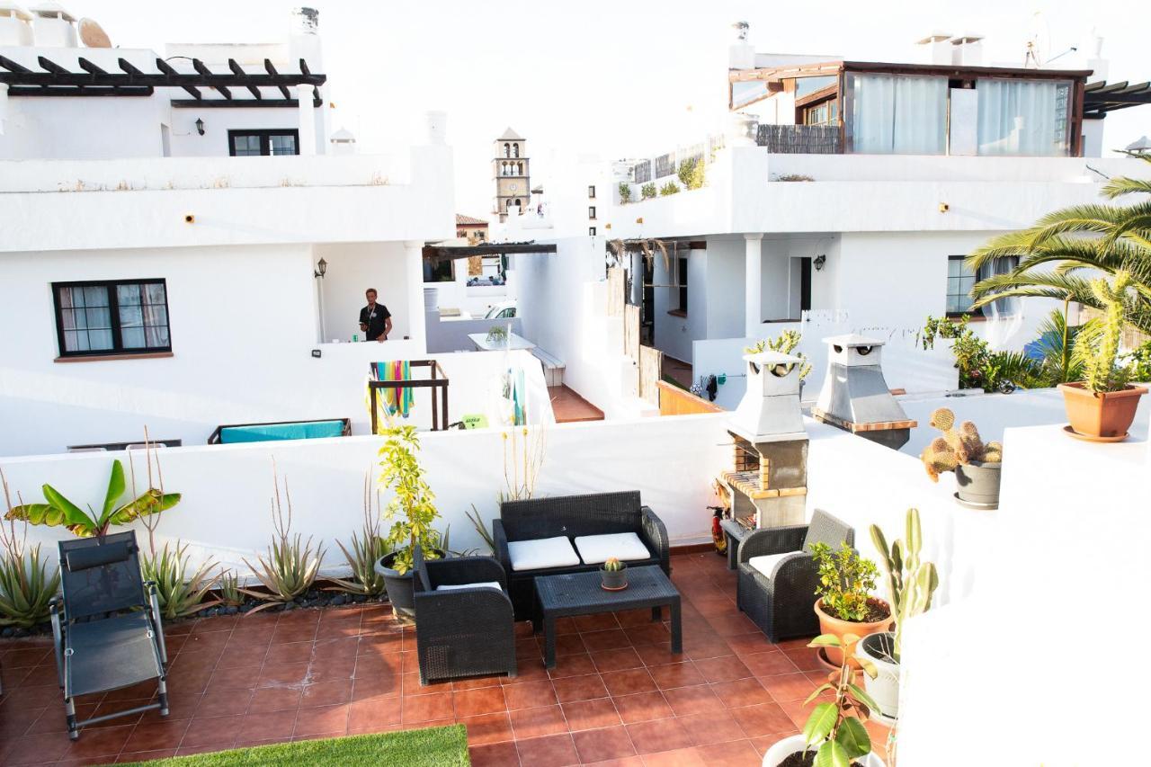 Surf Dream Surfhouse Hostel Corralejo Exterior foto